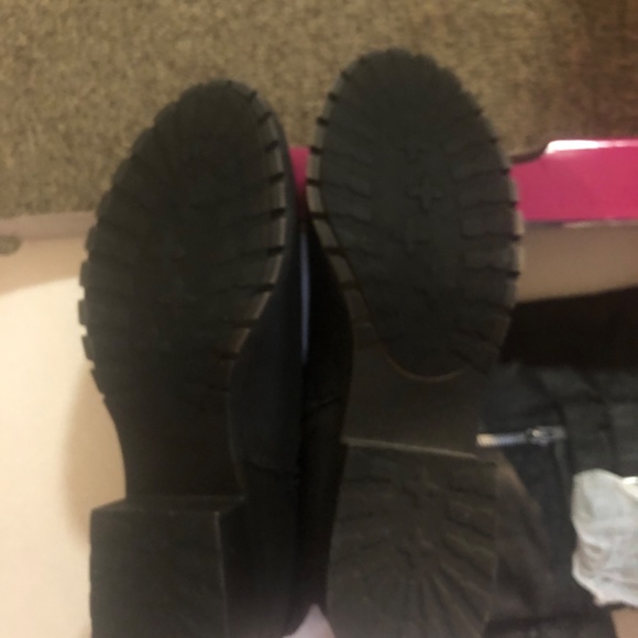 SO Black Woman's boots 81/2 - Picture 4 of 6